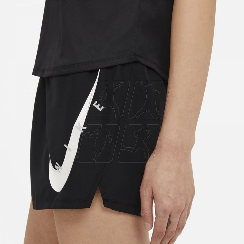 4. Koszulka Nike Swoosh Run W CZ9278-010