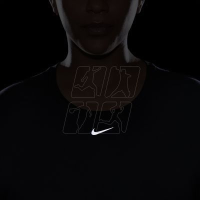 5. Koszulka Nike Dri-FIT One Luxe W DD0618-010