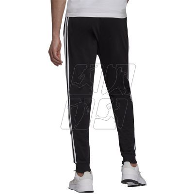 3. Spodnie adidas 3S Jog TP Tri M H46105
