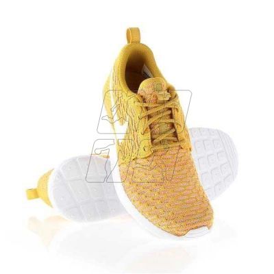 7. Buty Nike Rosherun Flyknit W 704927-700