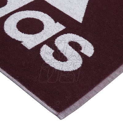 3. Ręcznik adidas Towel HE5012