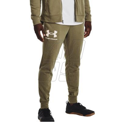 3. Spodnie Under Armour Rival Terry Joggers M 1361642-361