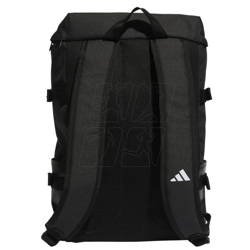 4. Plecak adidas Essentials Training Response Backpack HT4751