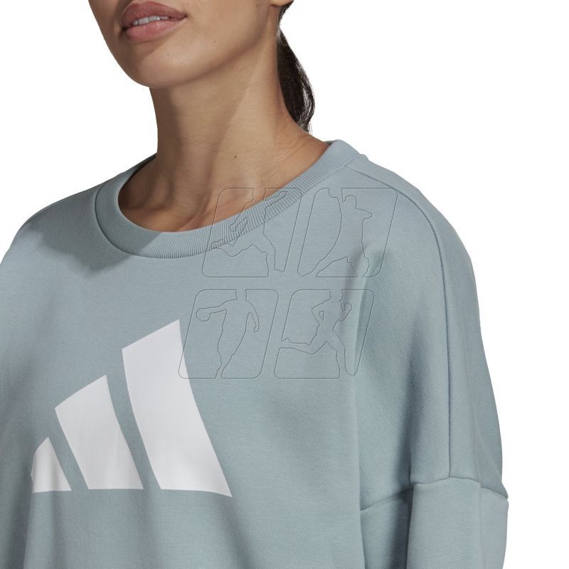 3. Bluza adidas Sportswear Future Icons Sweatshirt W HE1649
