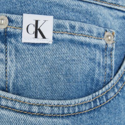 4. Jeansy Calvin Klein Jeans Slim Taper M J30J323690