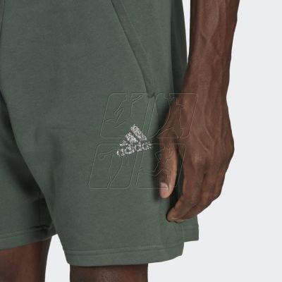 4. Spodenki adidas Stadium Fleece Recycled Badge Of Sport Shorts M HM7891