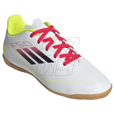 4. Buty adidas F50 Club IN Jr IE3735