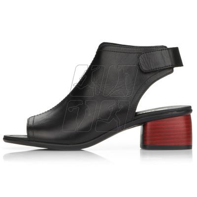 12. Skórzane komfortowe sandały Remonte W RKR654