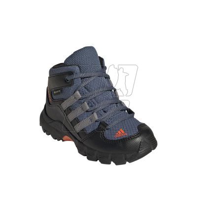 12. Buty Terrex Mid GTX I JR HP7419