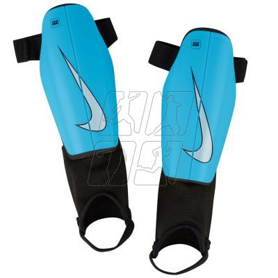 2. Nagolenniki Nike Charge DX4610-420