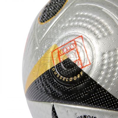 5. Piłka nożna adidas Fussballiebe Finale Pro IS7436