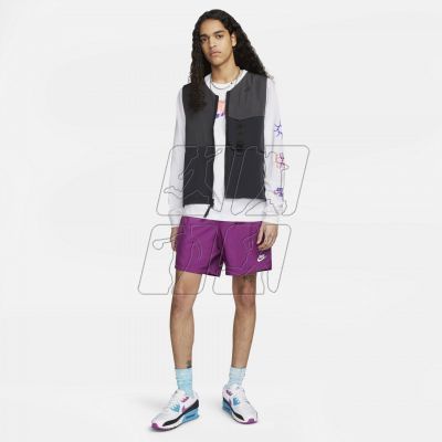 7. Koszulka Nike Sportswear M DQ1071-100