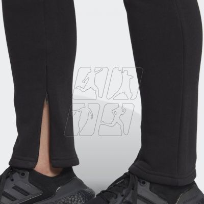 5. Spodnie adidas All Szn Fleece Tapered Pants W HI0024