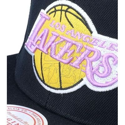 4. Czapka z daszkiem Mitchell & Ness NBA Los Angeles Lakers Top Spot Snapback Hwc Lakers HHSS2976-LALYYPPPBLCK