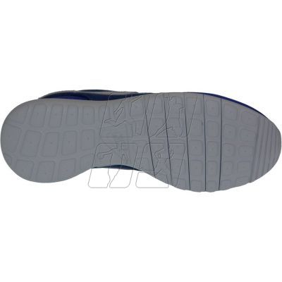 4. Buty Nike Roshe One Gs W 599728-410