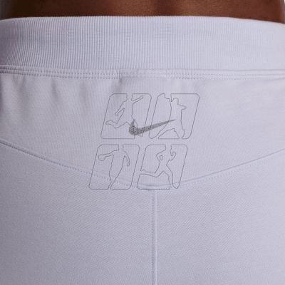 5. Spodnie Nike Yoga Luxe W DN0936-536