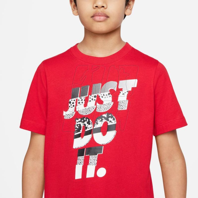 3. Koszulka Nike Sportswear Jr DO1822 010