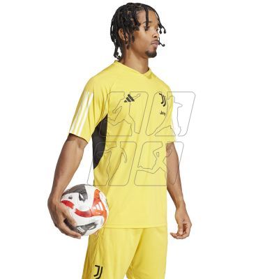 9. Koszulka adidas Juventus Training JSY M IQ0875