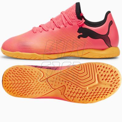 5. Buty piłkarskie Puma Future 7 Play IT Jr 107739-03