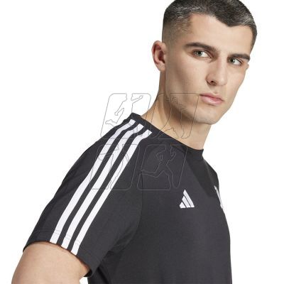 5. Koszulka adidas Juventus DNA Tee M IY4120