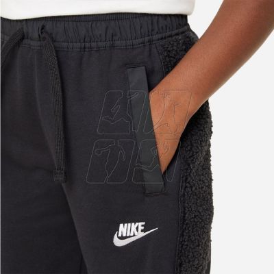 4. Spodnie Nike Sportswear Club Fleece Jr DV3062 010