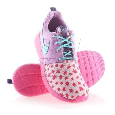 7. Buty Nike Roshe One Print (GS) W 677784-604