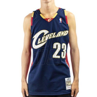 7. Koszulka Mitchell &Ness Cleveland Cavaliers NBA Swingman Jersey Lebron James M SMJYGS18156-CCANAVY08LJA