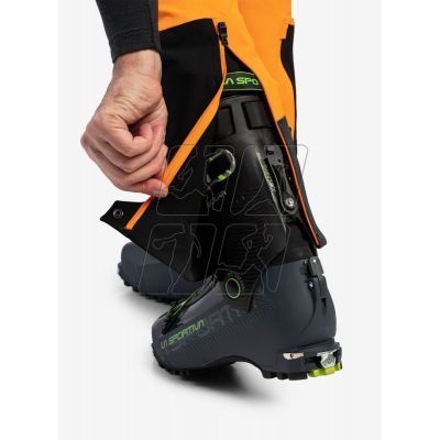 7. Spodnie The North Face Dawn Turn Hybrid Pant M NF0A827V8W21