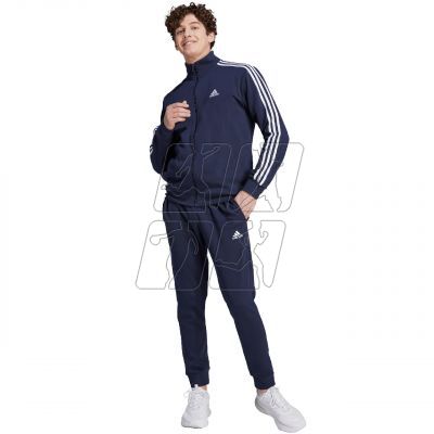 3. Dres adidas Basic 3-Stripes Fleece M IJ6064