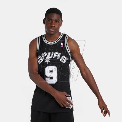 3. Koszulka Mitchell & Ness San Antonio Spurs NBA Swingman Jersey Spurs 2001 Tony Parker M SMJYLG19018-SASBLCK01TPA