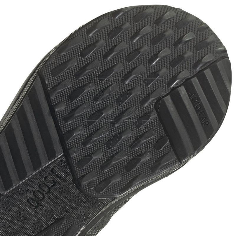 7. Buty adidas Avryn Jr IG0124