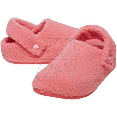 4. Klapki Crocs Classic Cozzy W 209386 6XF