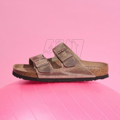 16. Klapki Birkenstock Arizona Soft Footbed Oiled Leather Tabacco Brown narrow wąskie damskie/męskie (0552813)