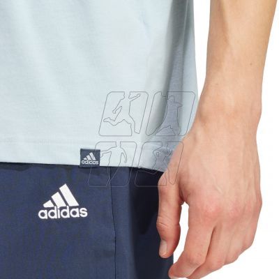 6. Koszulka adidas Growth Badge Graphic M IW1160