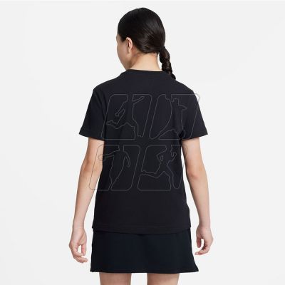 2. Koszulka Nike Sportswear Jr FD0927 010