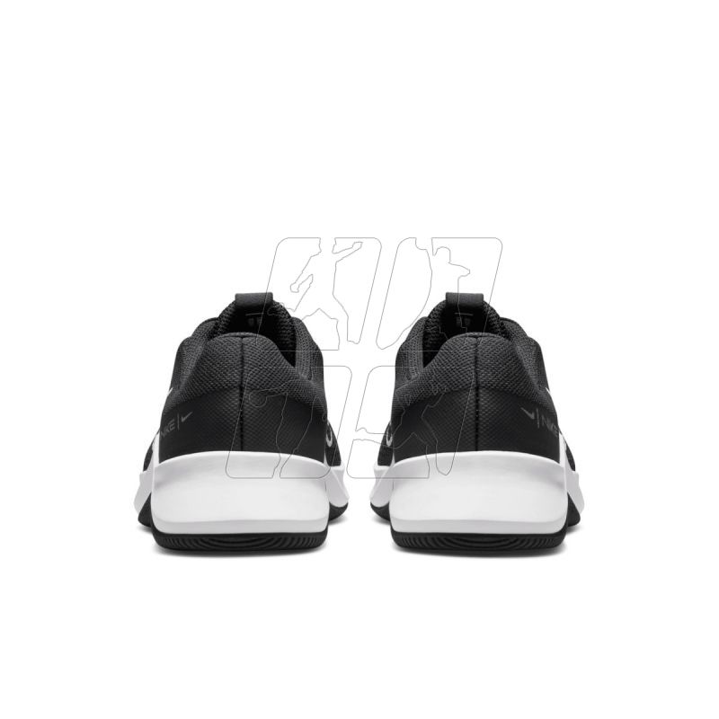 5. Buty Nike MC Trainer 2 W DM0824-003