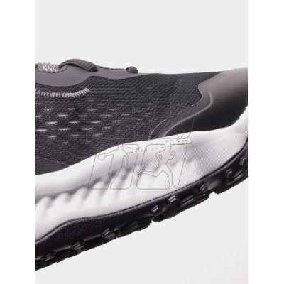 8. Buty Under Armour Charged Maven M 3026136-002