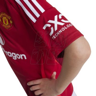 5. Koszulka adidas Manchester United Home Jr IT1972
