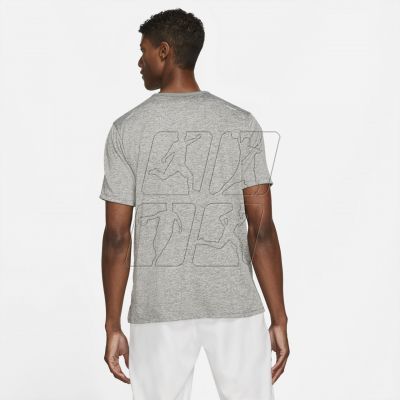 2. Koszulka Nike Dri-FIT Rise 365 M CZ9184-084