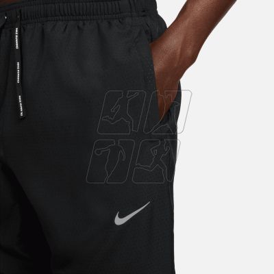 4. Spodnie Nike Dri-FIT M DQ4730-010