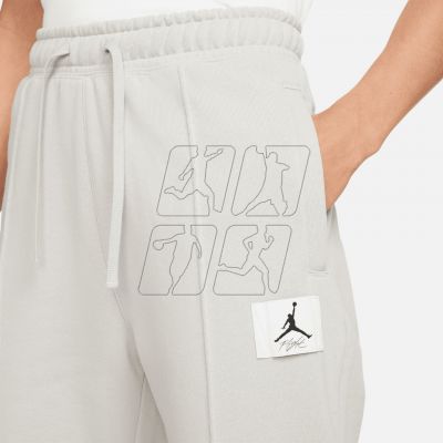 3. Spodnie Nike Jordan Essentials W DD7001-012