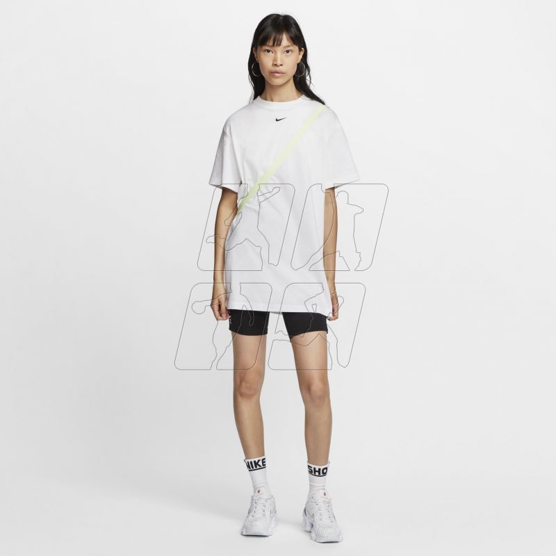 4. Koszulka Nike Sportswear Essential W CJ2242-100