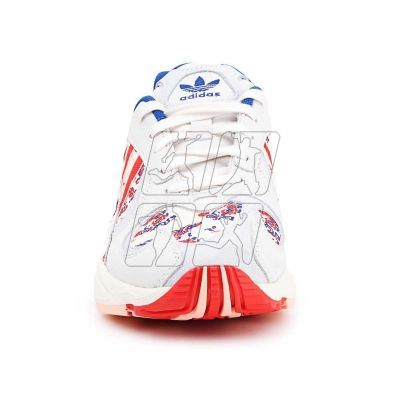 3. Buty adidas Yung-1 M EE7087