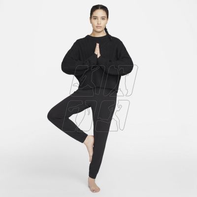 5. Spodnie Nike Yoga Dri-FIT W DM7037-010