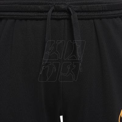 4. Spodnie Nike Therma Fit Academy Winter Warrior Jr DC9158-010
