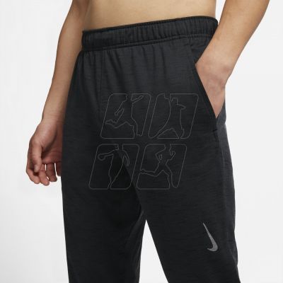 3. Spodnie Nike Yoga Dri-FIT M CZ2208-010