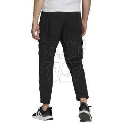 4. Spodnie adidas Essentials Small Logo Woven Cargo 7/8 Pants M HE1859