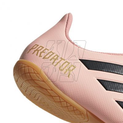 5. Buty halowe adidas Predator Tango 18.4 IN M DB2139