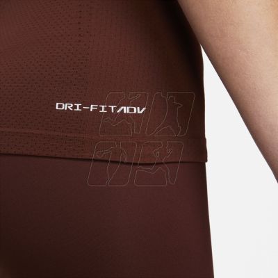 4. Koszulka Nike Dri-FIT ADV Aura W DD0588-273