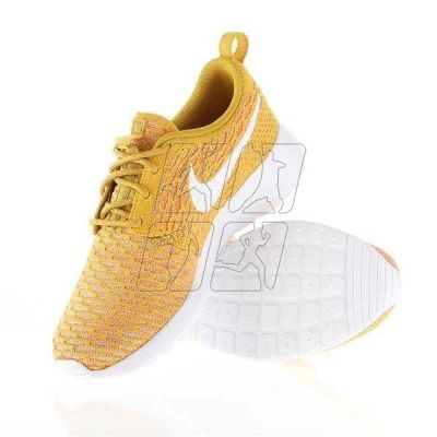 12. Buty Nike Rosherun Flyknit W 704927-700